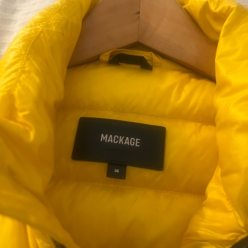Mackage Vibrant Yellow Quilted Vest size 36 small - Picture 3 of 5
